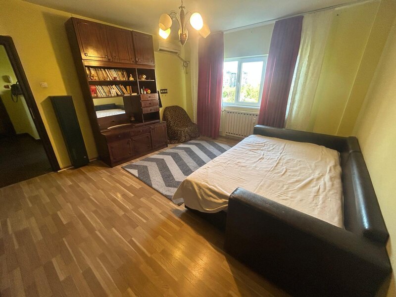 Parc Sebastian, Str. Fat Frumos, apartament 3 camere de vanzare.
